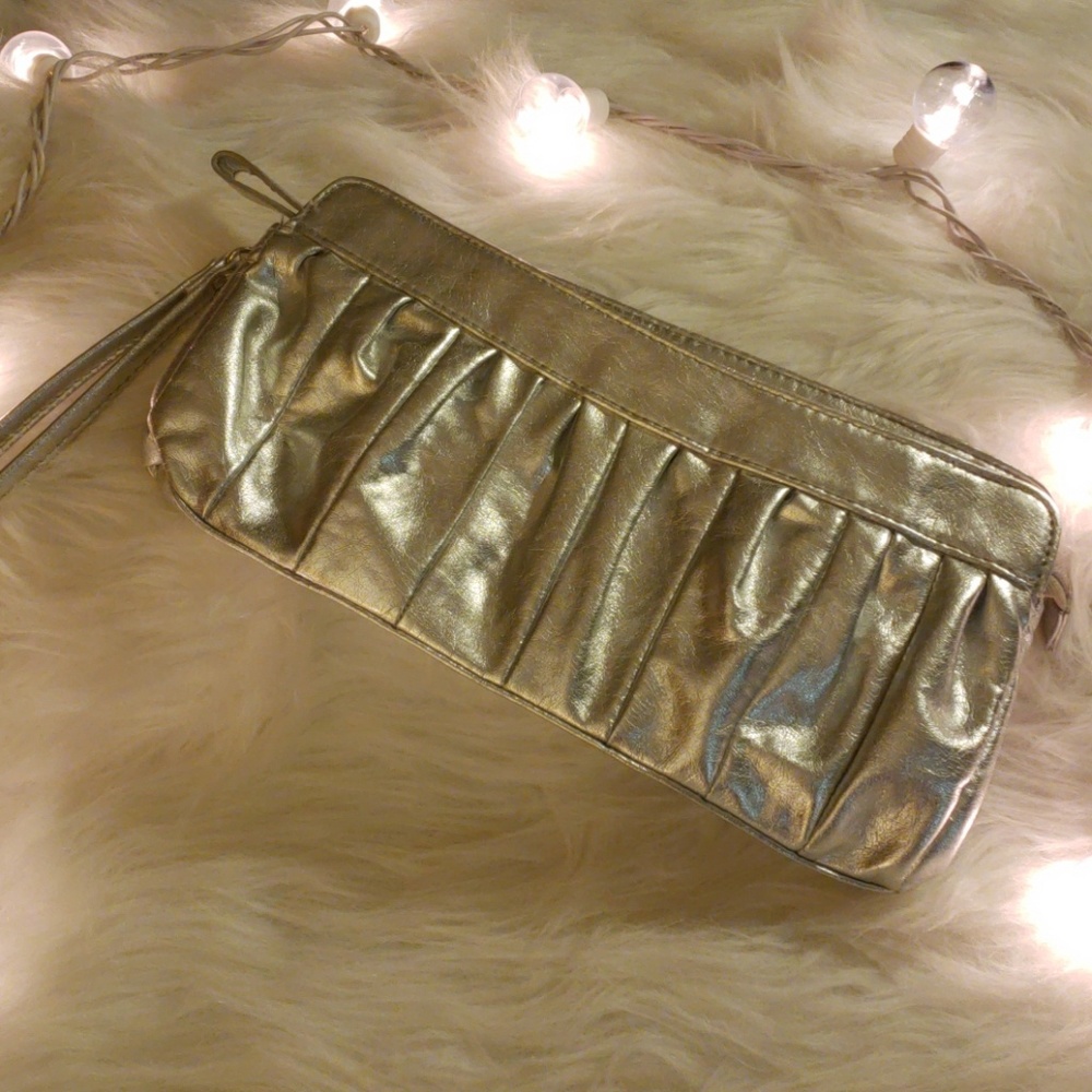 Vintage circa 70s Disco Metallic silver wristlet.